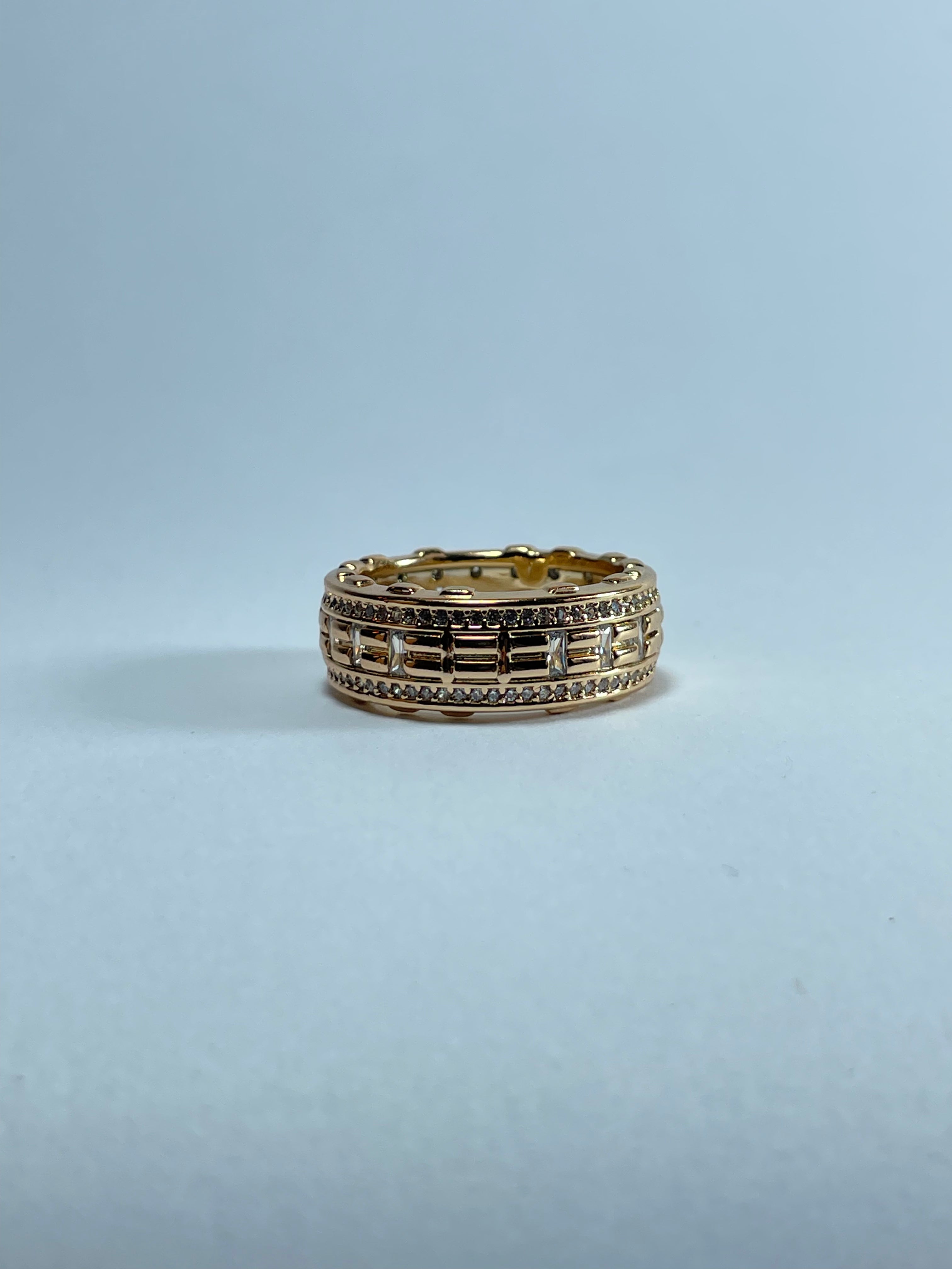 Wide Baguette Accent Pattern Band