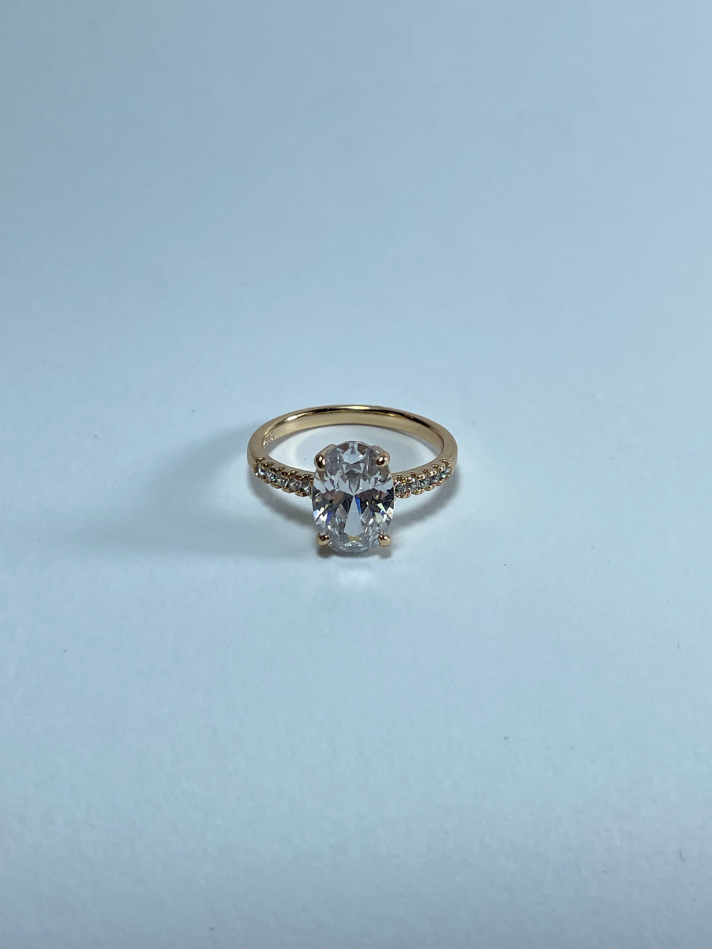 Classic Oval Cut Gold Ring