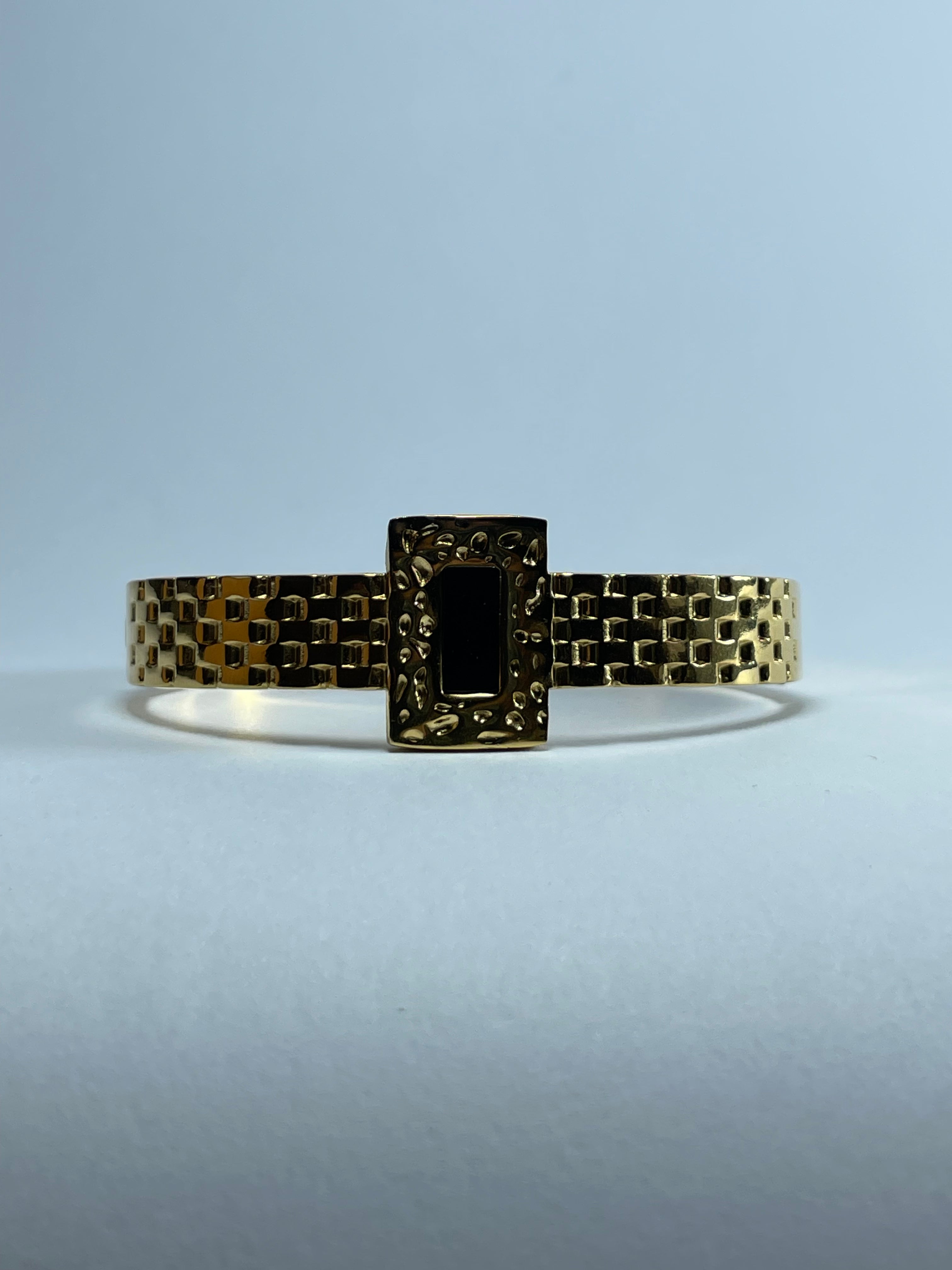 Gold Textured Bangle with Black Stone
