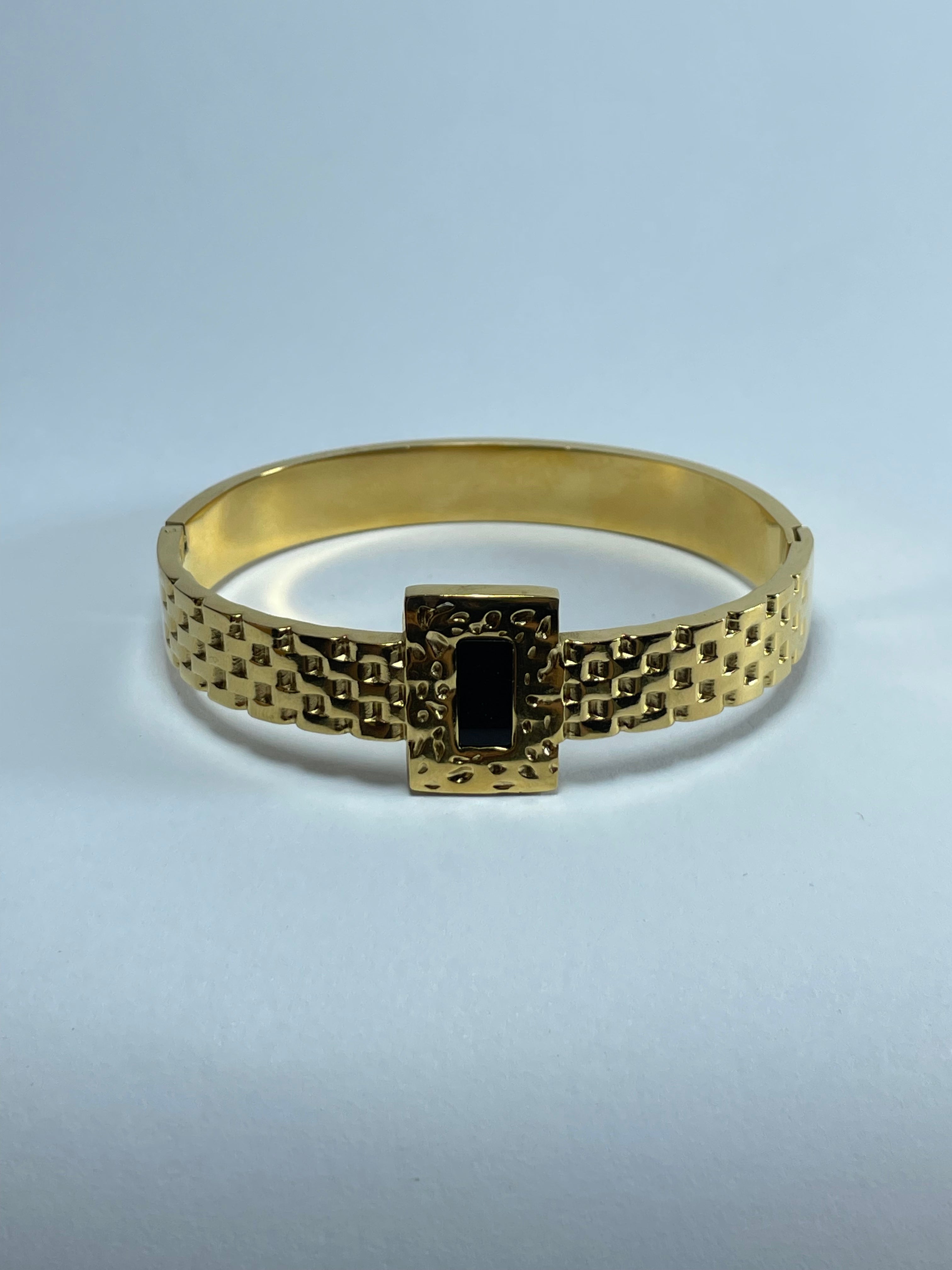Gold Textured Bangle with Black Stone