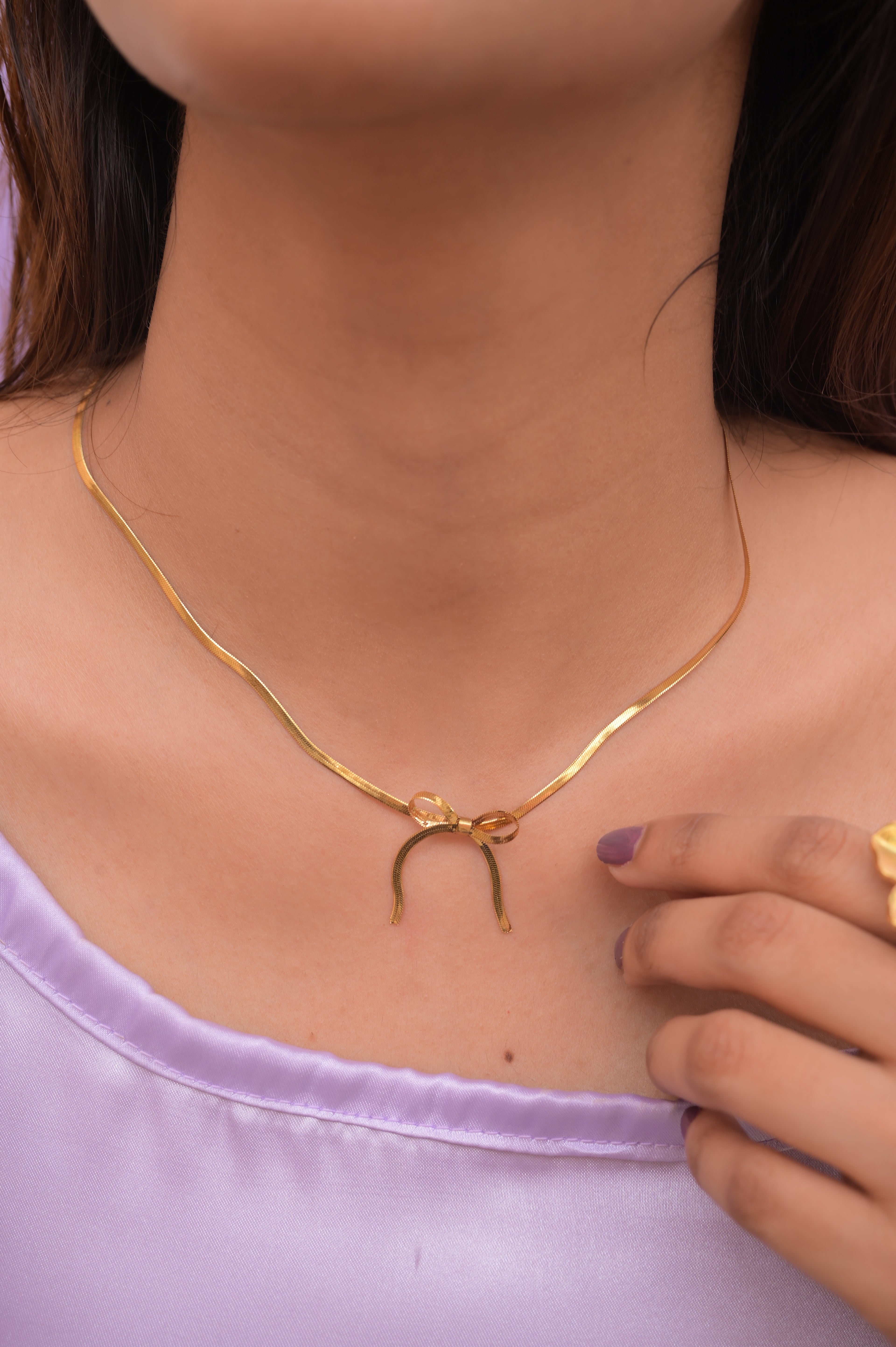 Dainty Golden Bow Necklace