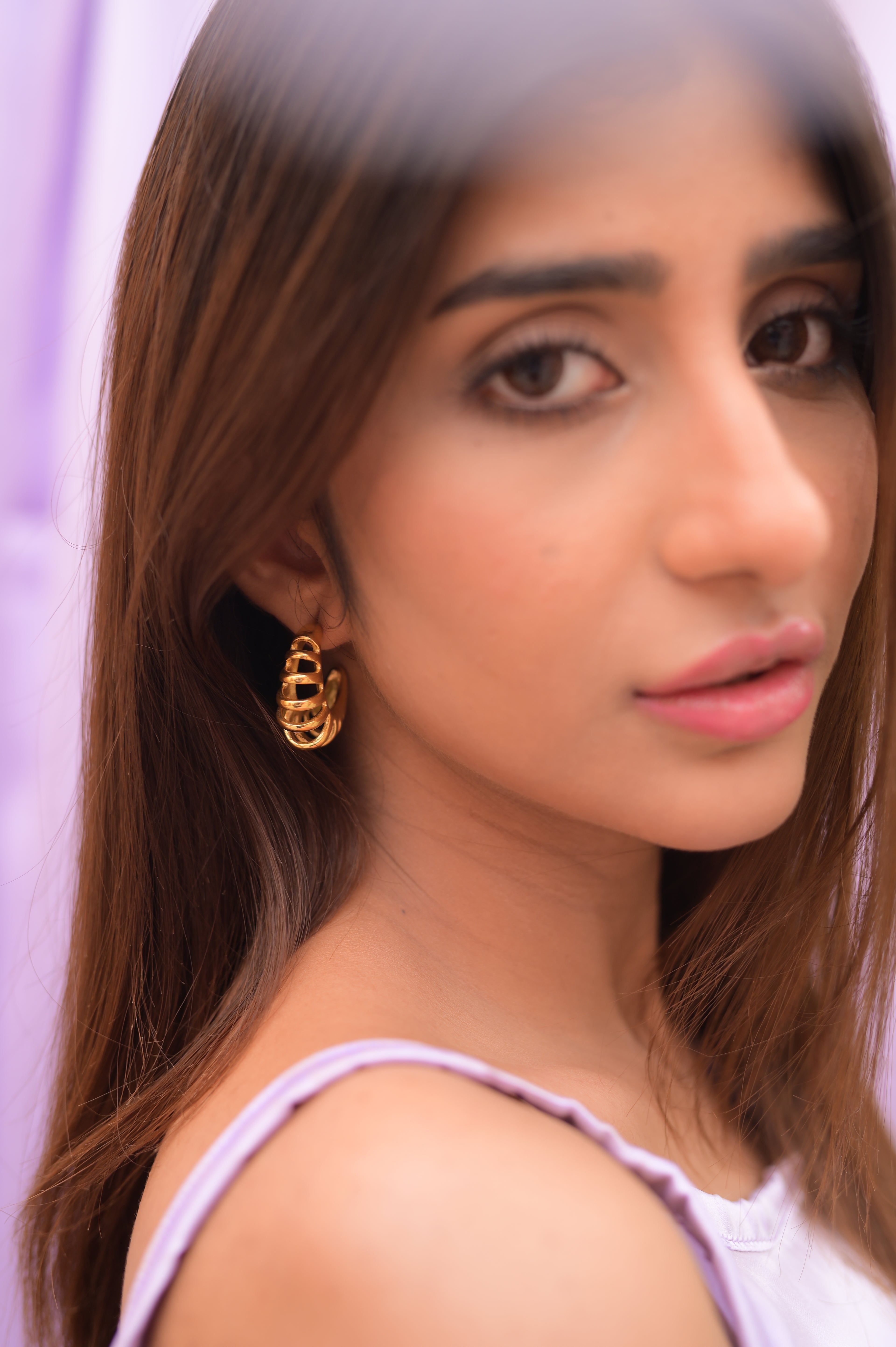 Gold Ribbed Hoop Earrings