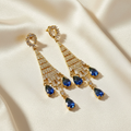 Earrings Zoomed on Ivory Silk