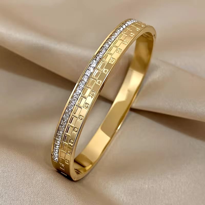 Geometric Pavé Edge Bangle