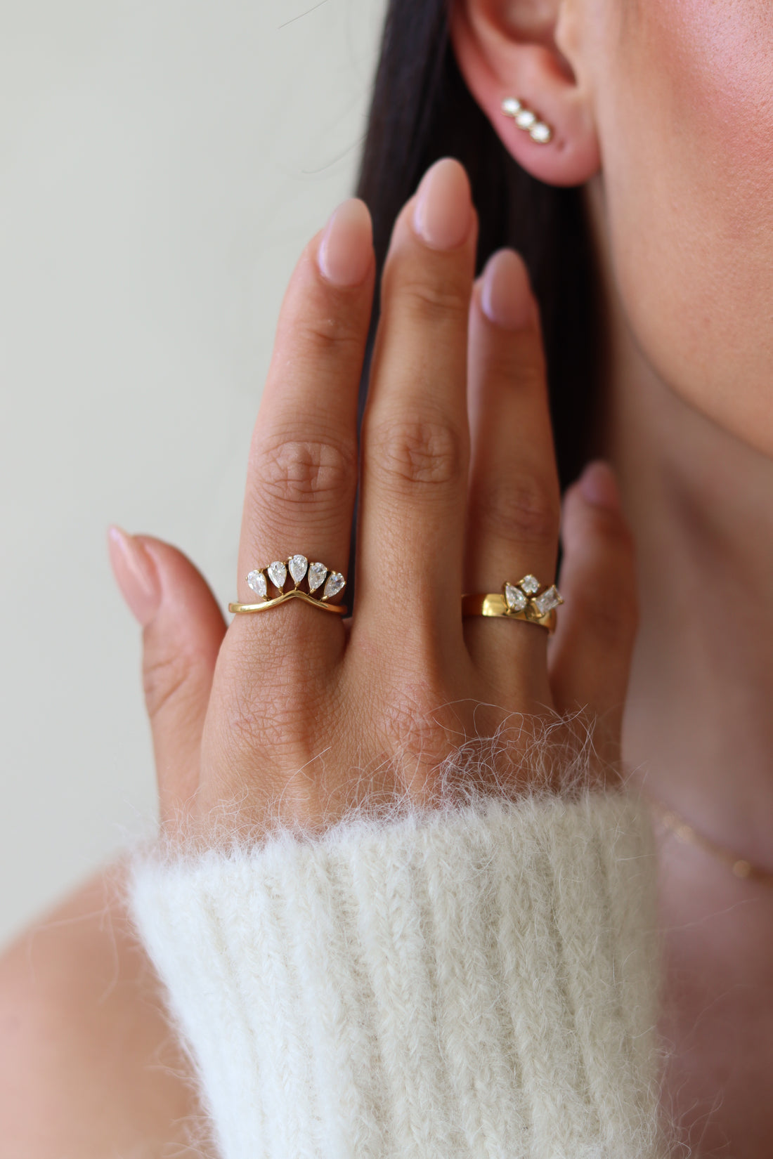 Pear Crown Chevron Ring