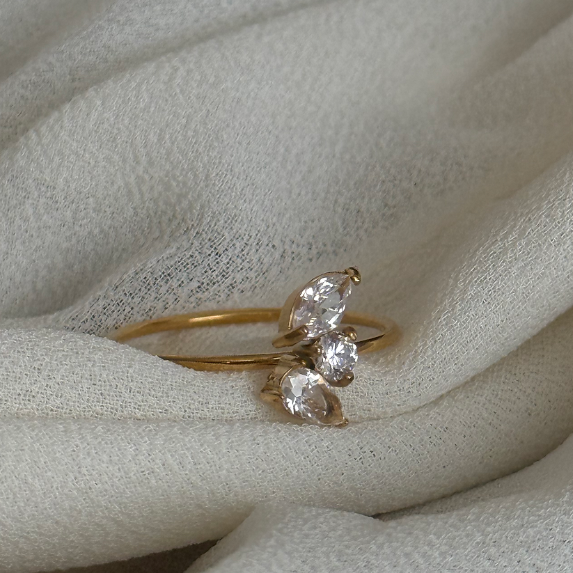 Trio Cluster Petal Ring