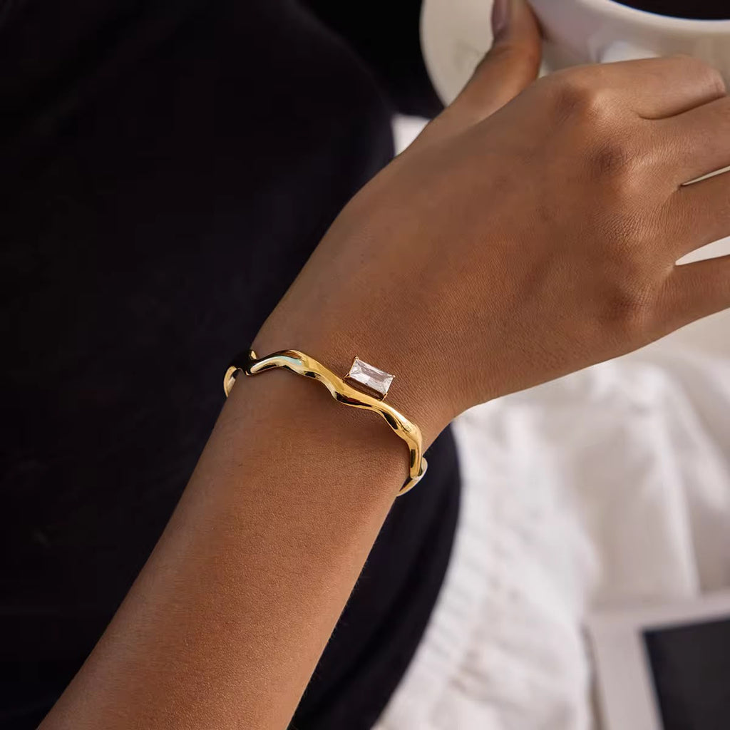 Lumière Wave Baguette Cuff