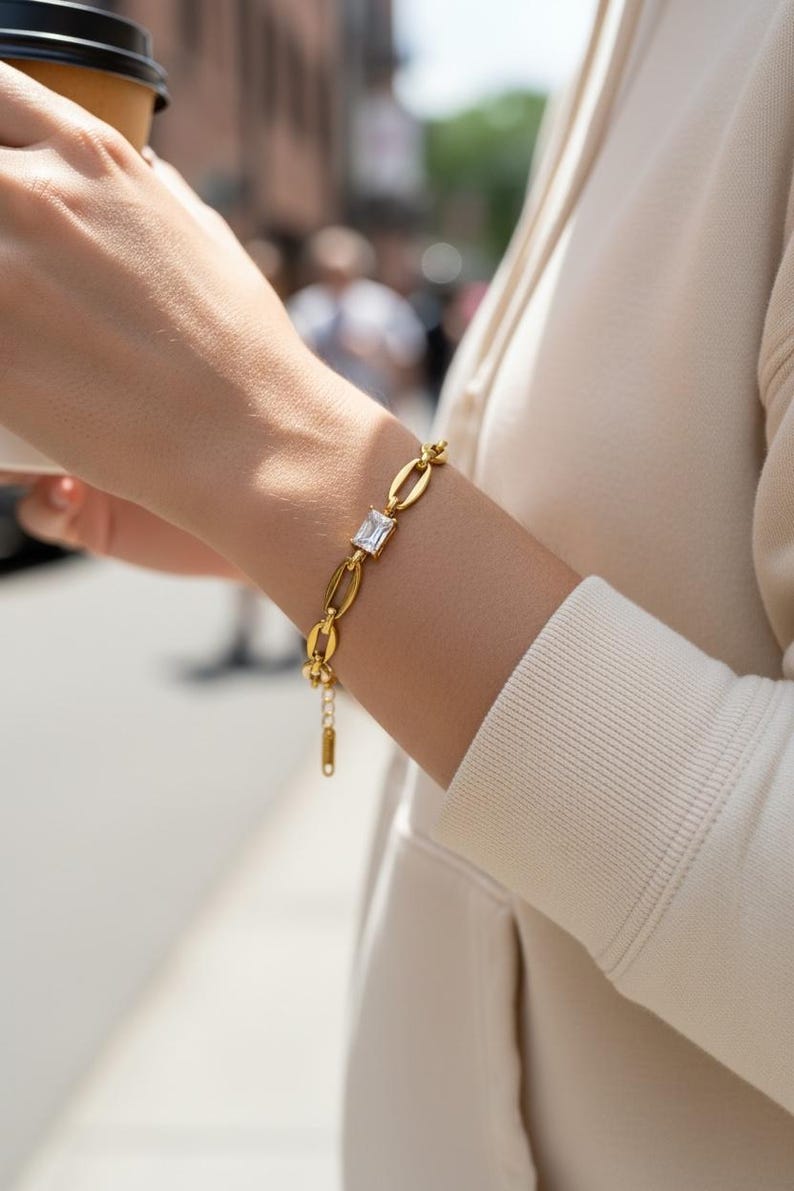 Crystal Solitaire Oval Link Bracelet